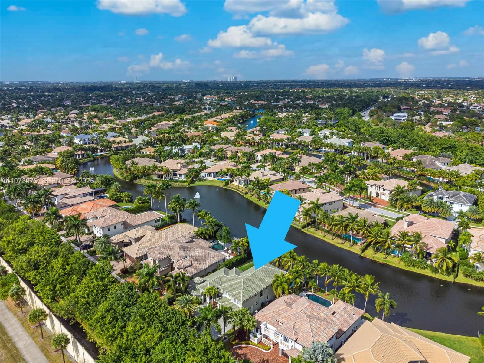 5 bedroom 4 bath for sale at 10221 Blue Palm St, Plantation FL 33324