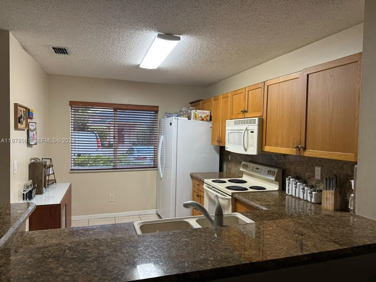20875 NW 4th St, Pembroke Pines FL 33029