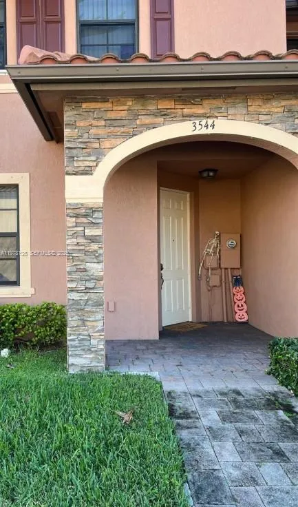 3 bedroom 2 bath for sale at 3544 W 88th Ter, Hialeah FL 33018