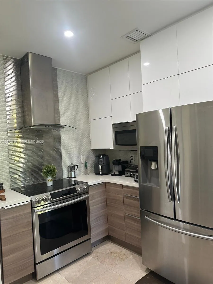 10923 NW 70th St # 10923, Doral FL 33178