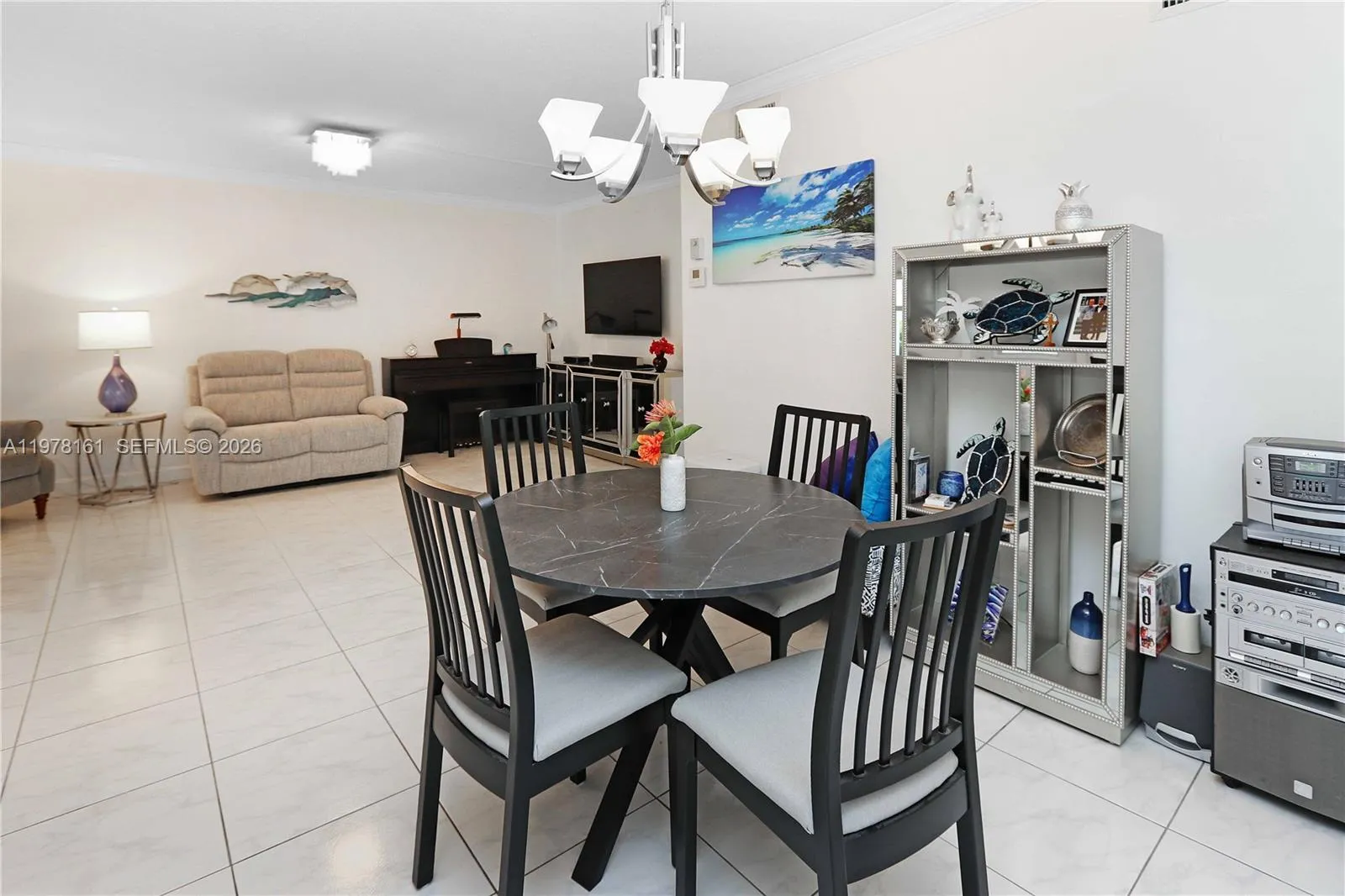 580 Egret Dr # 121, Hallandale Beach FL 33009