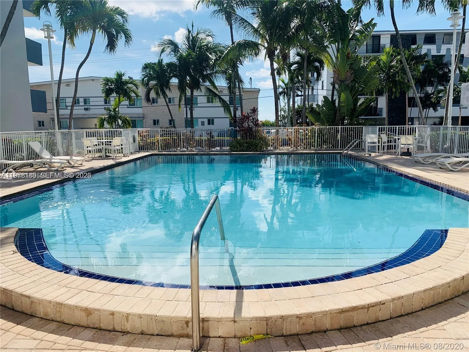 1801 S Treasure Dr # 101, North Bay Village FL 33141