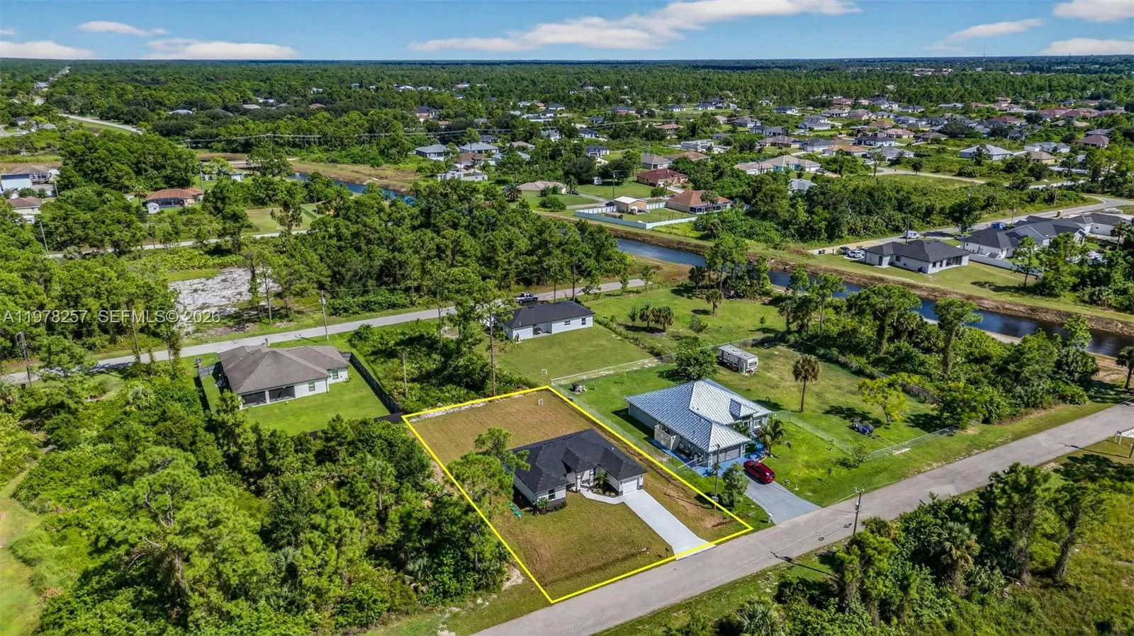 2916 Dora, Lehigh Acres FL 33974