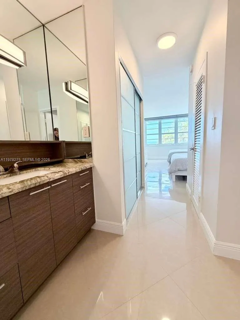 100 Lincoln Rd # 521, Miami Beach FL 33139