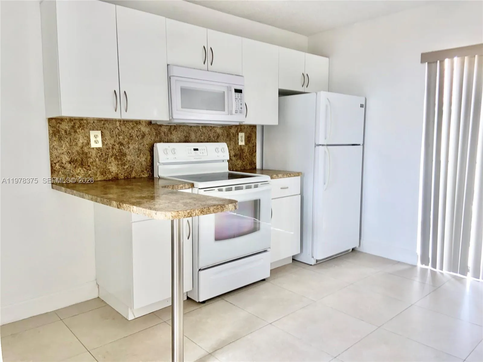 2740 W 62nd St # 203, Hialeah FL 33016