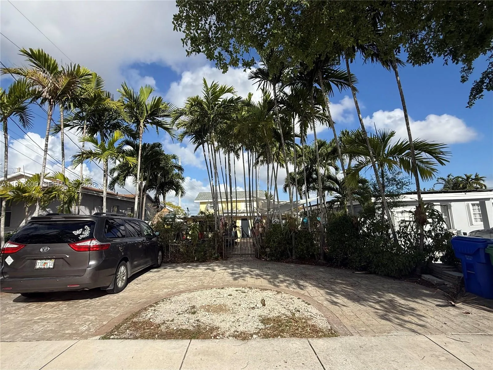 3 bedroom 2 bath for sale at 285 NW 60th Ave, Miami FL 33126