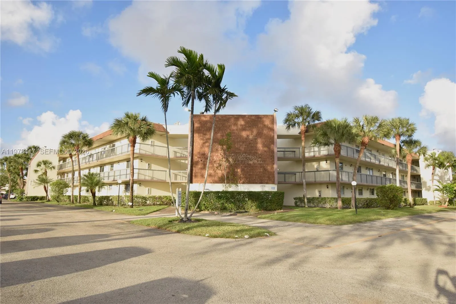 7500 NW 17th St # 102, Plantation FL 33313