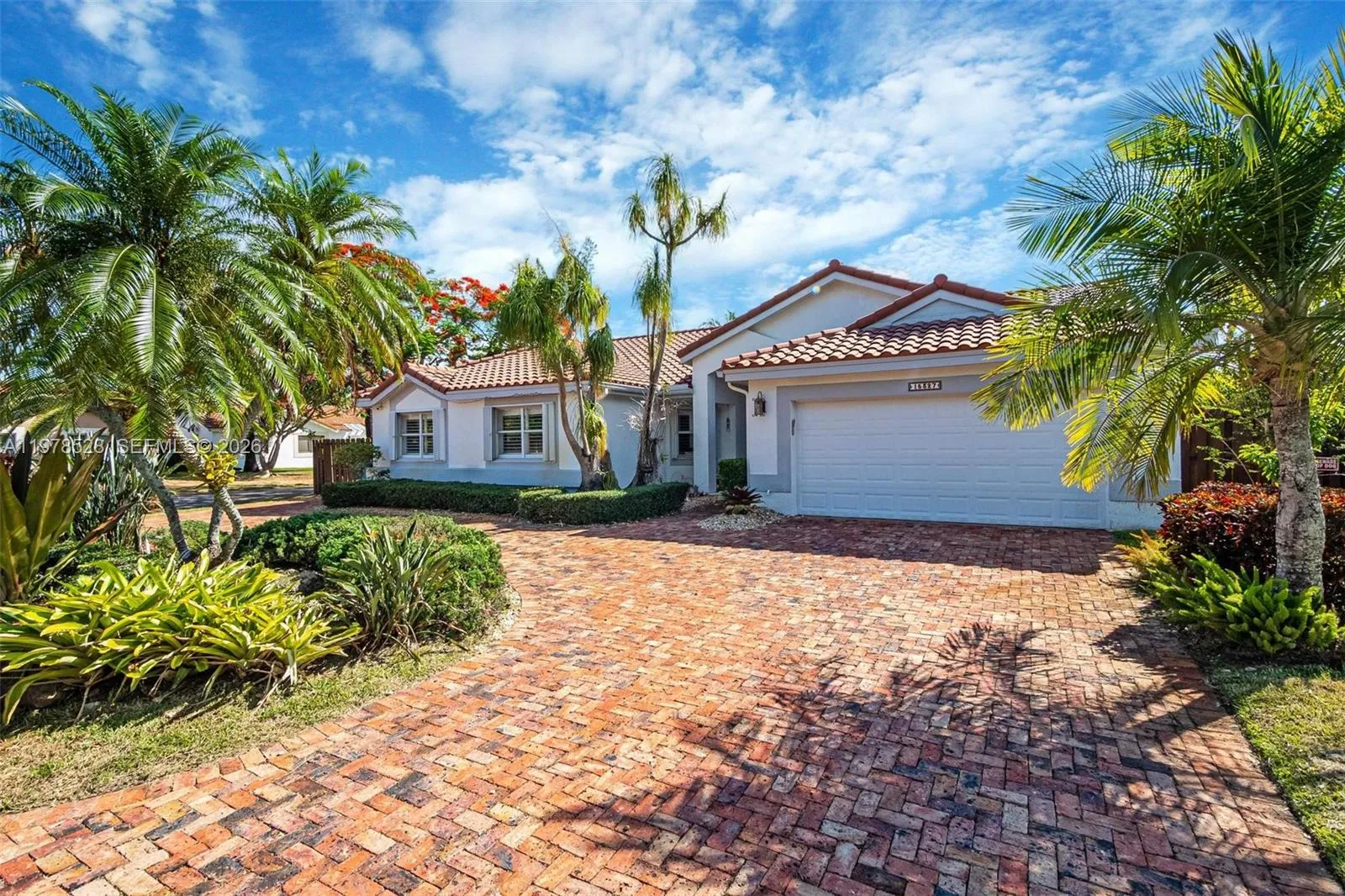 4 bedroom 2 bath for sale at 15327 SW 55th Ter, Miami FL 33185