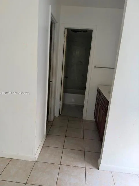 7031 Environ Blvd # 221, Lauderhill FL 33319