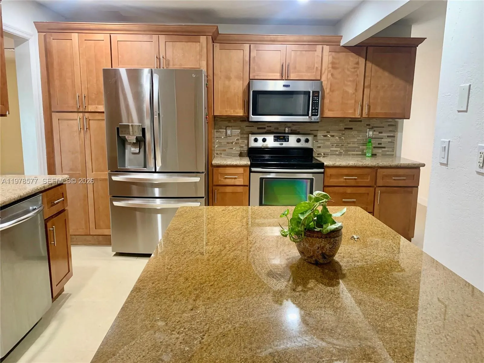 7507 NW 41st St, Coral Springs FL 33065
