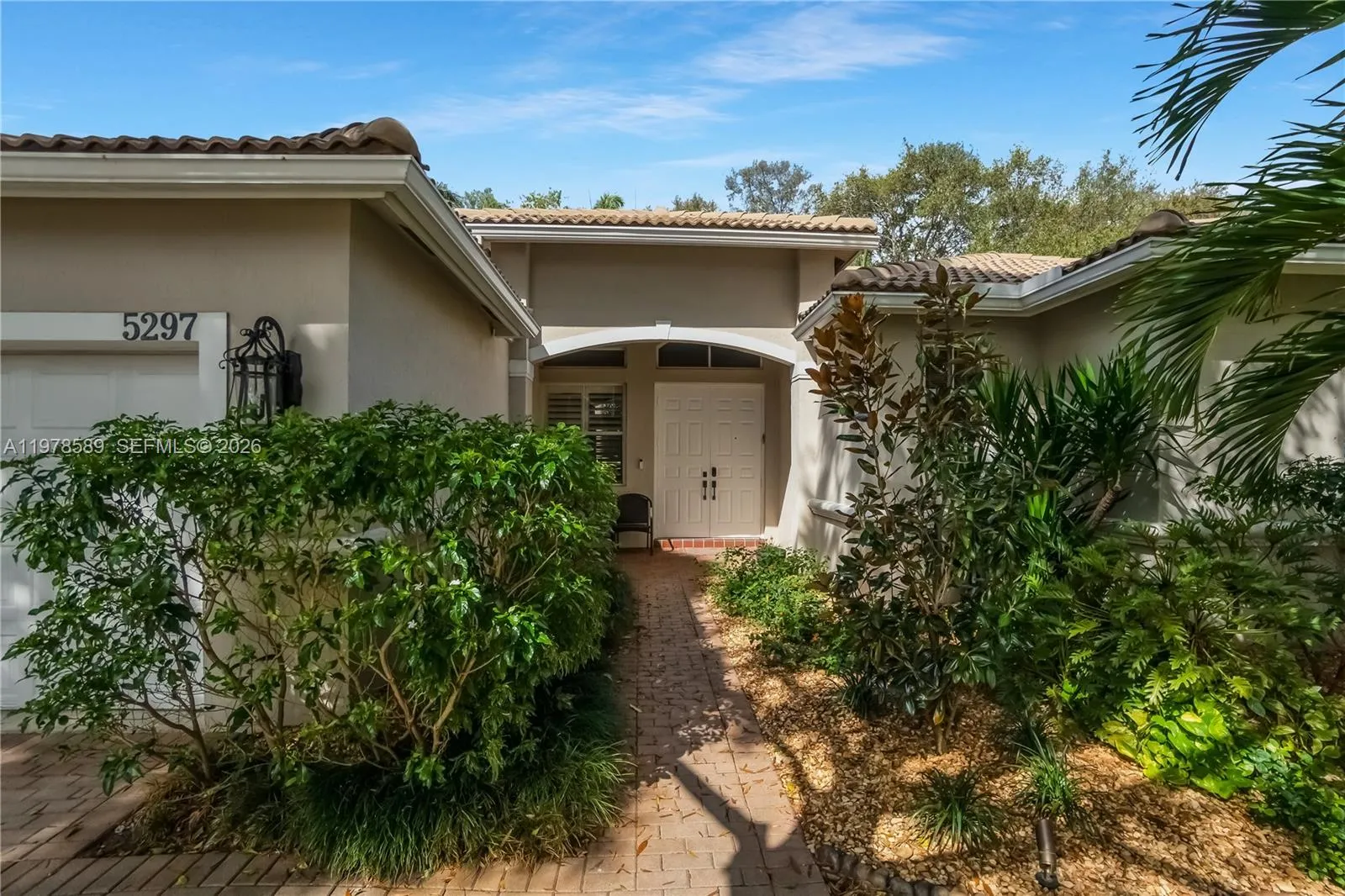 5297 SW 34th Way, Hollywood FL 33312