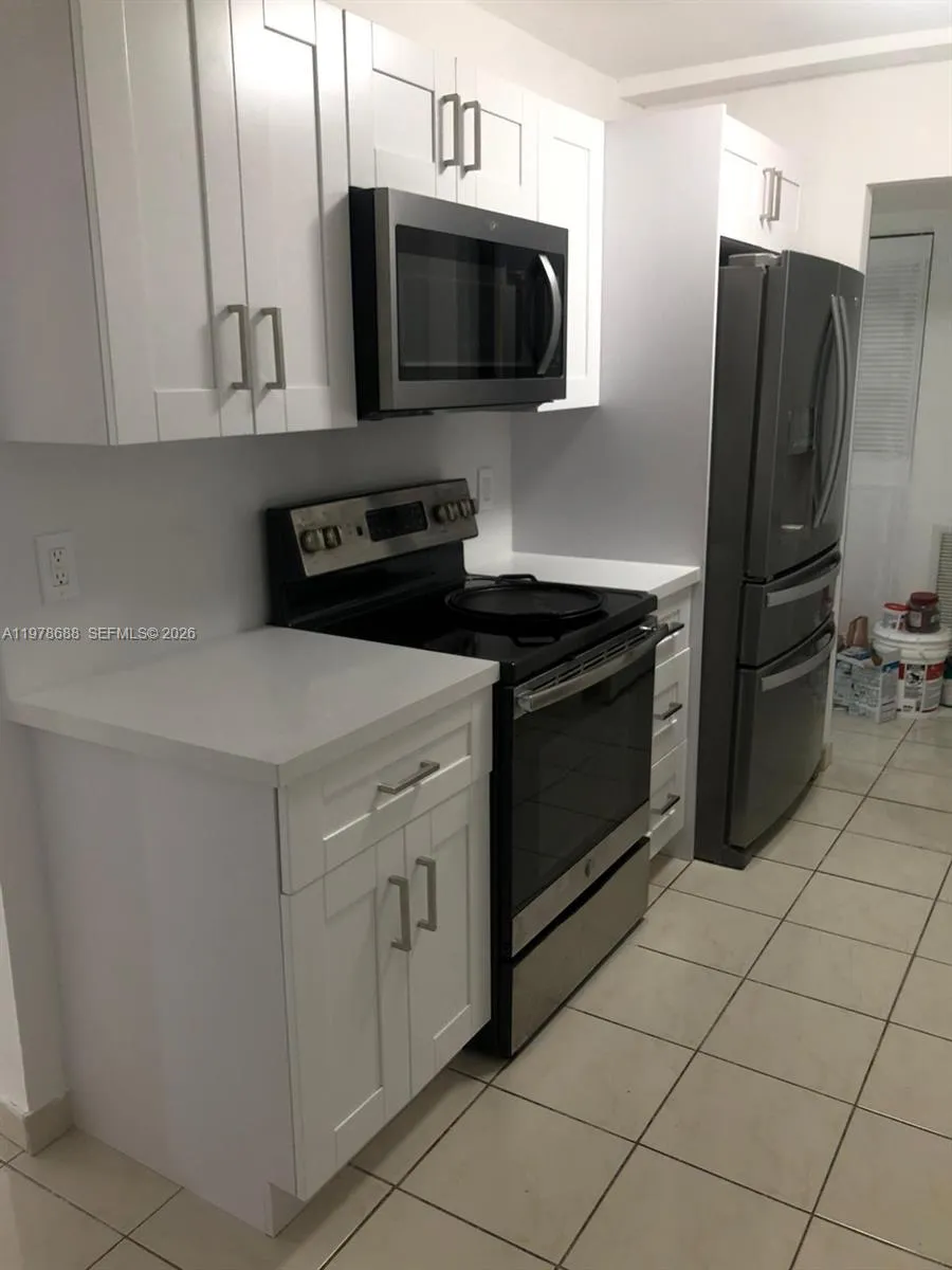 2 bedroom 2 bath for sale at 1200 NE Miami Gardens Dr # 820W, Miami FL 33179