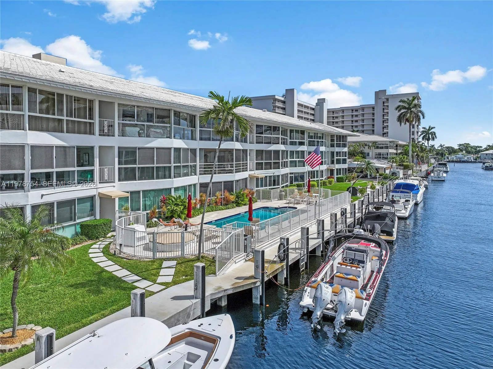 3050 NE 48th St # 207, Fort Lauderdale FL 33308