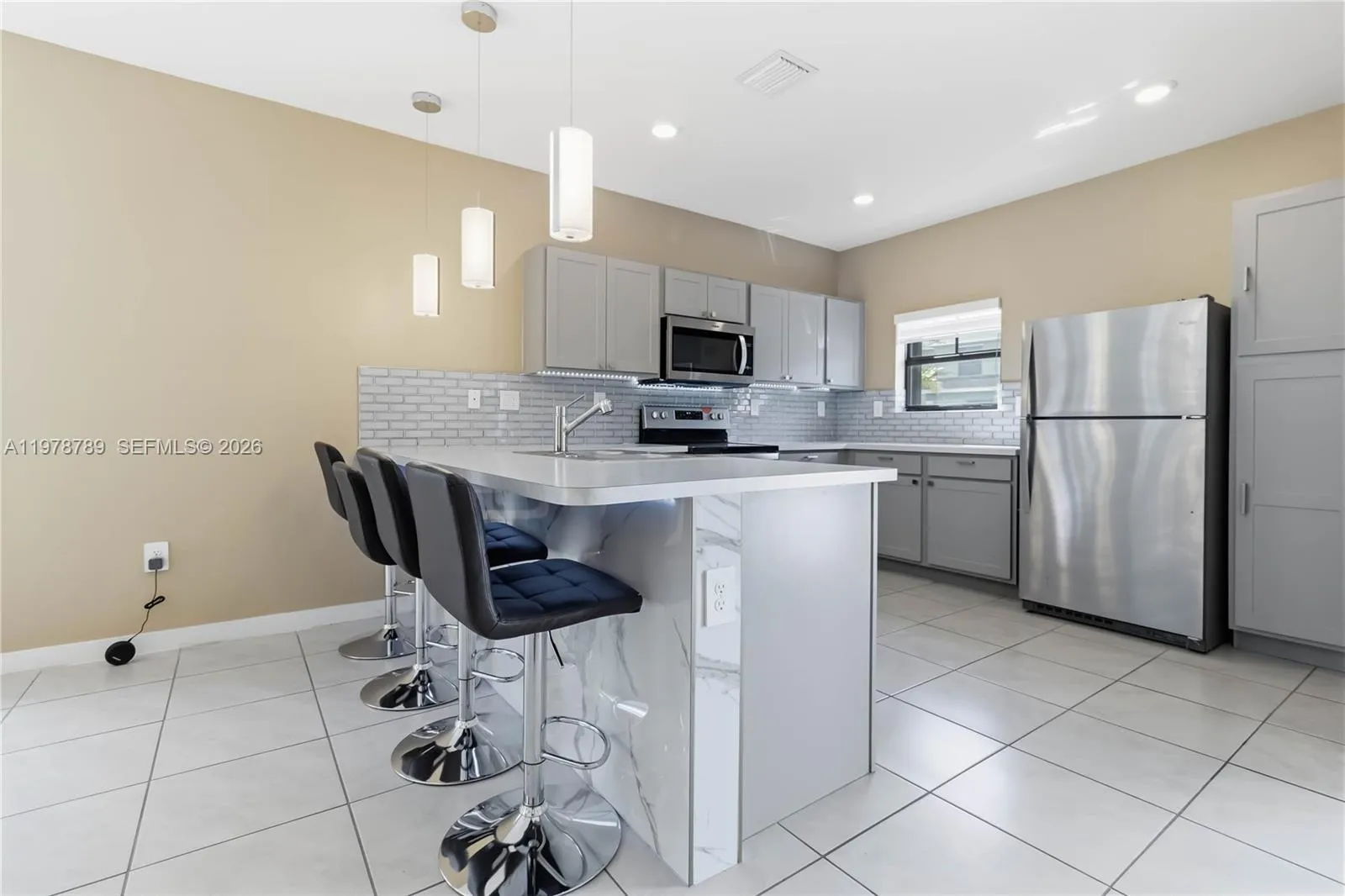421 NE 1st Dr, Florida City FL 33034
