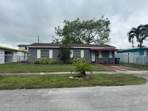 2 bedroom 1 bath for sale at 850 NW 84th St, Miami FL 33150