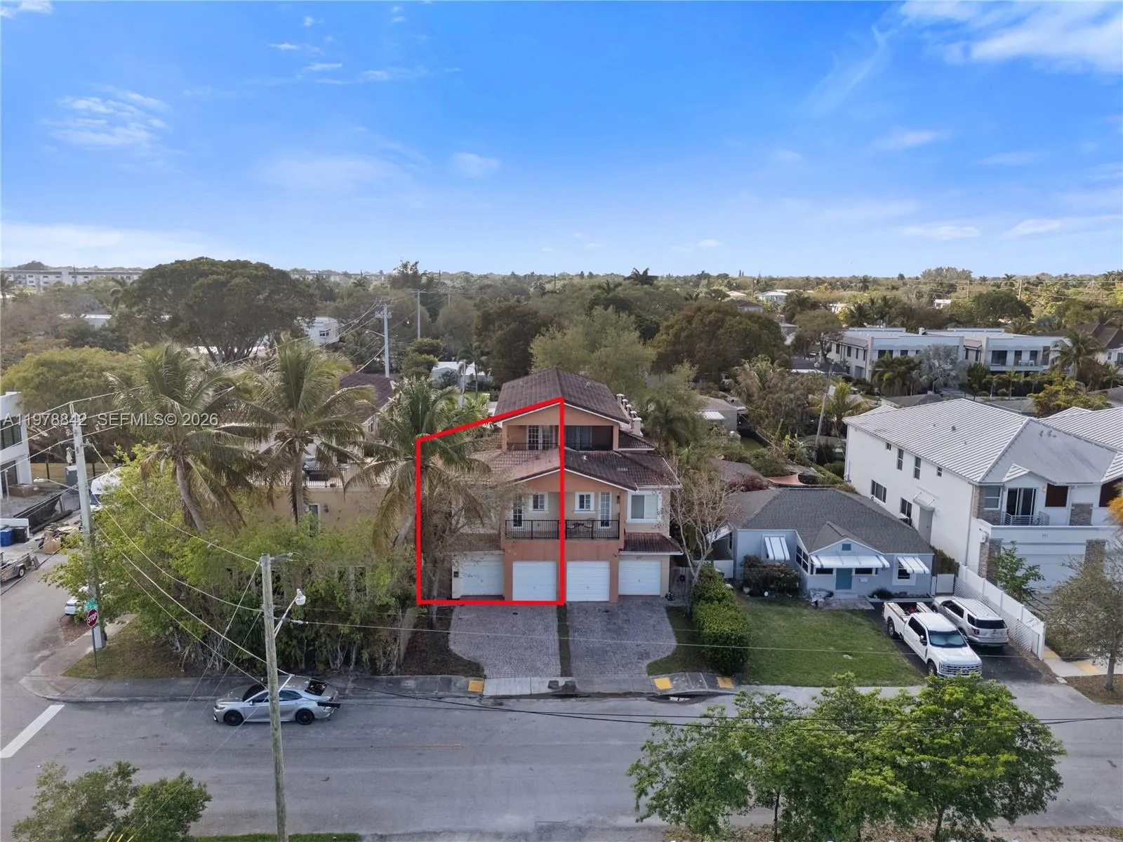 819 SW 7th Ave, Fort Lauderdale FL 33315