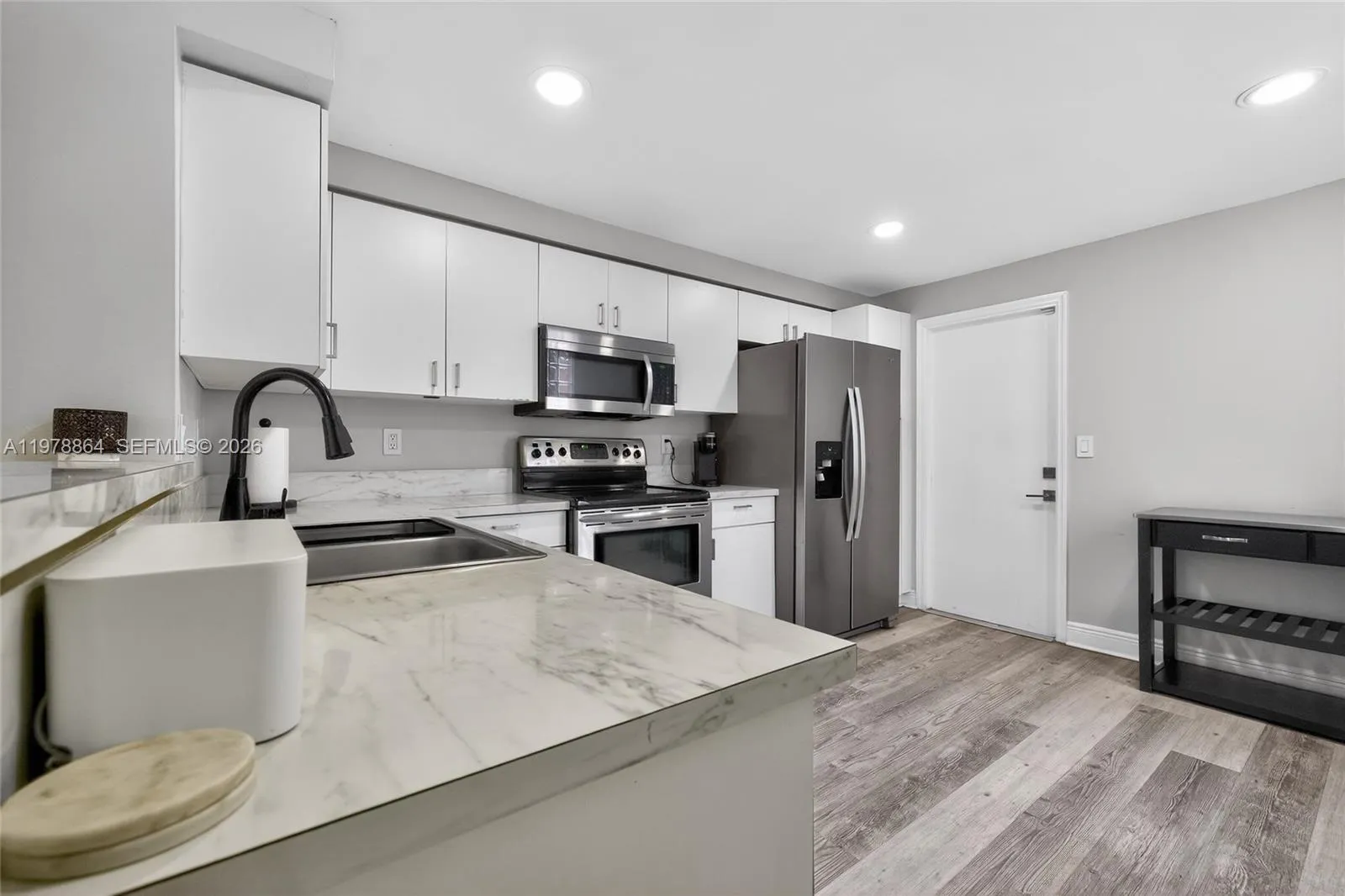 1594 Barcelona Way # 18, Weston FL 33327