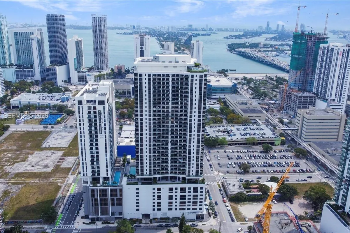 1600 NE 1st Ave # 1008, Miami FL 33132