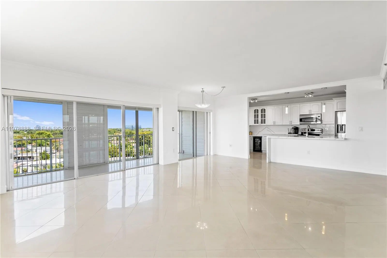 3850 Washington St # 816, Hollywood FL 33021