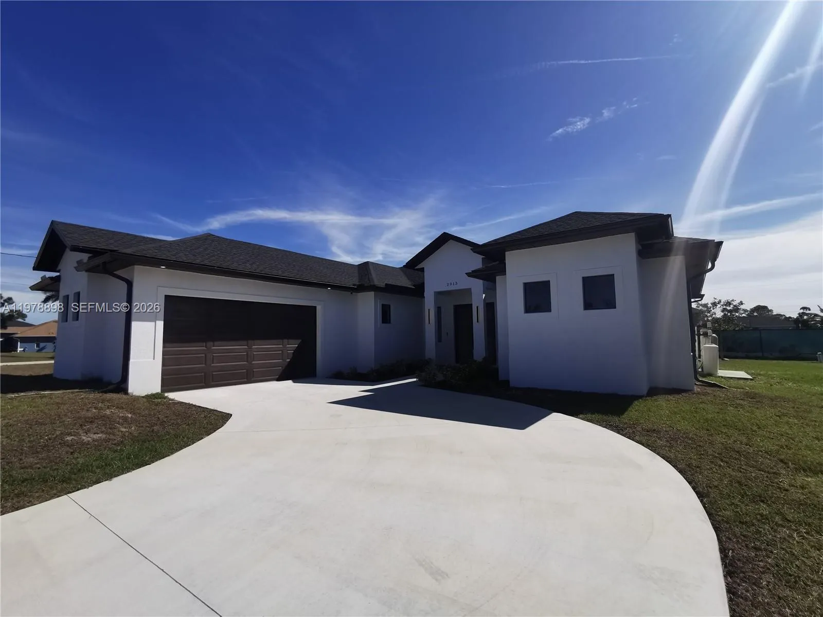 4 bedroom 3 bath for sale at 2913 NW 21 ave, Cape Coral FL 33993