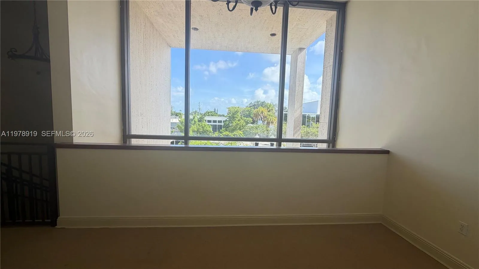 2435 Hollywood Blvd, Hollywood FL 33020