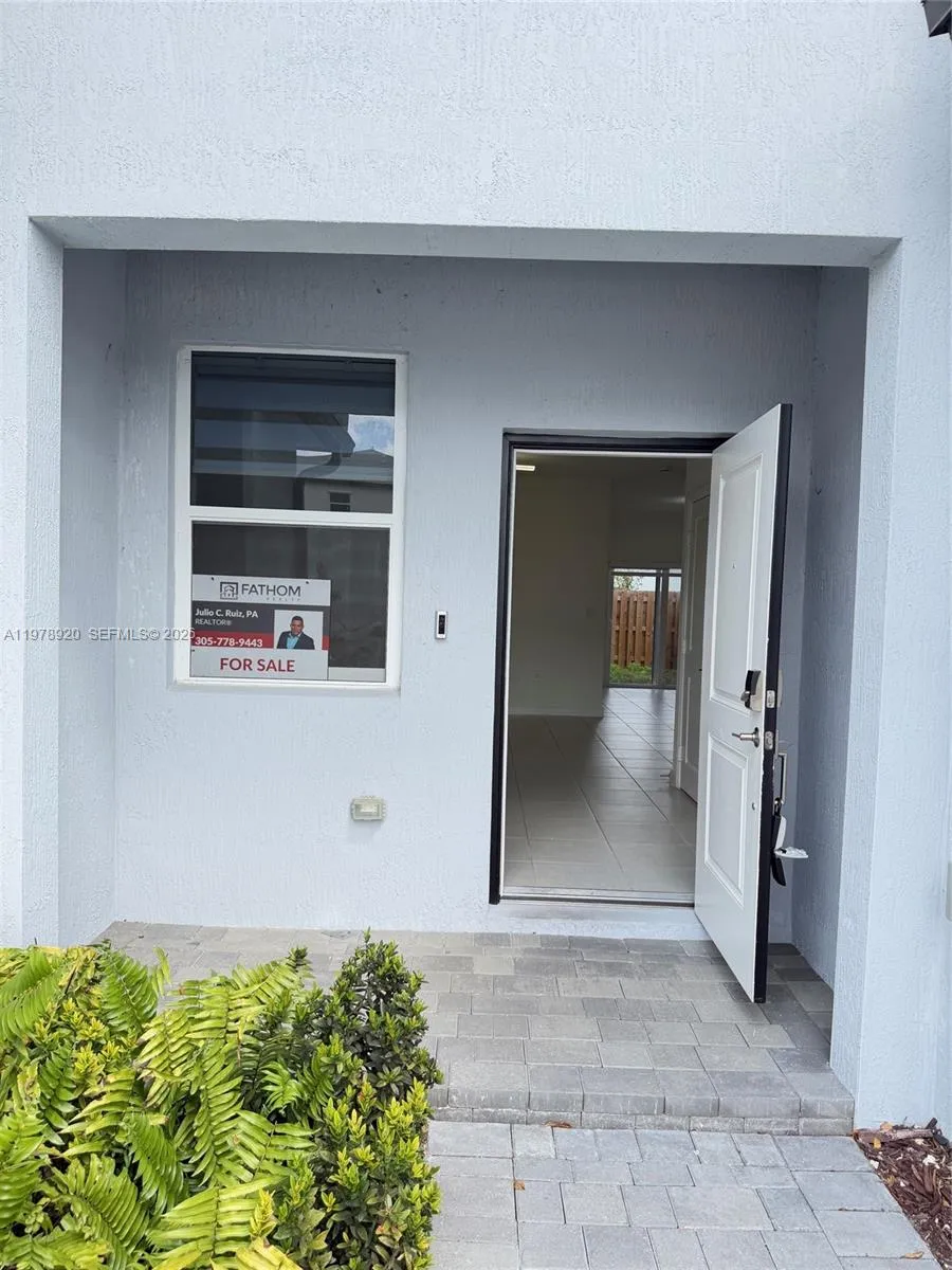 17953 SW 359th St, Homestead FL 33034