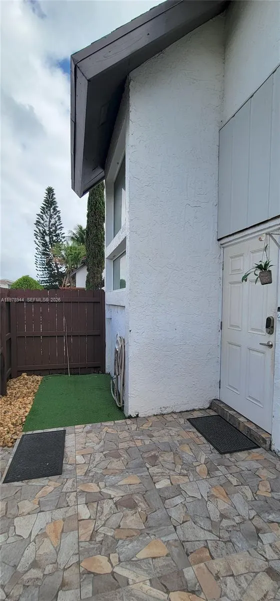 11396 SW 65th St, Miami FL 33173