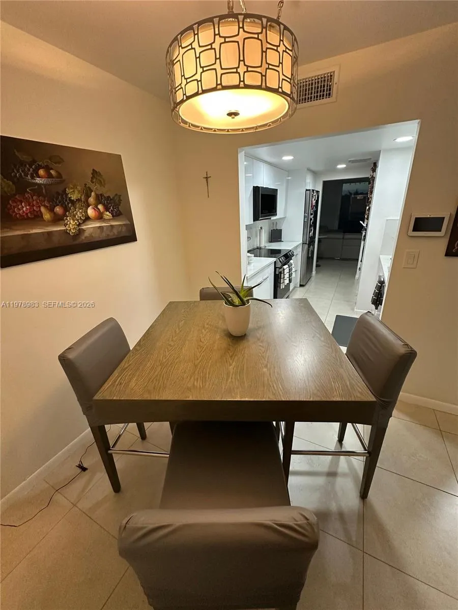7401 NW 16th St # 407, Plantation FL 33313