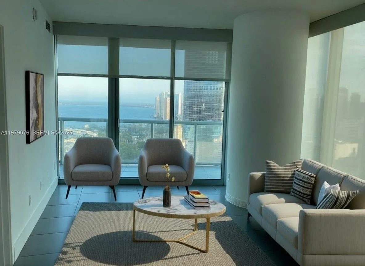888 Biscayne Blvd # 3001, Miami FL 33132