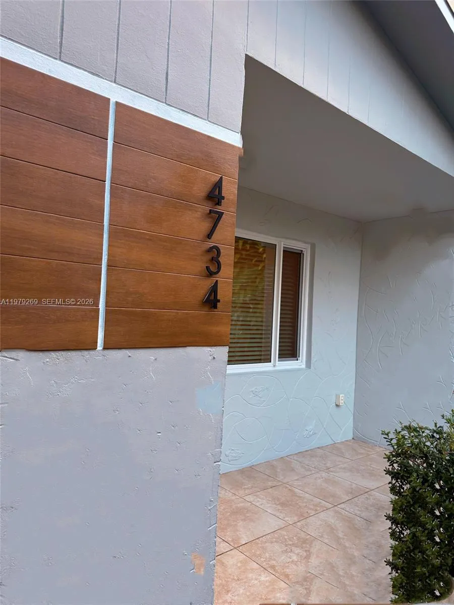 3 bedroom 2 bath for sale at 4734 SW 4th St, Miami FL 33134