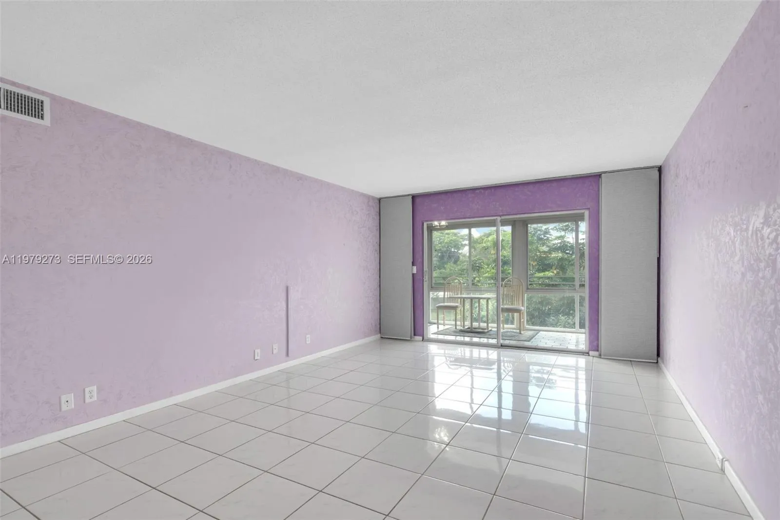 2502 Antigua Ter # J3, Coconut Creek FL 33066