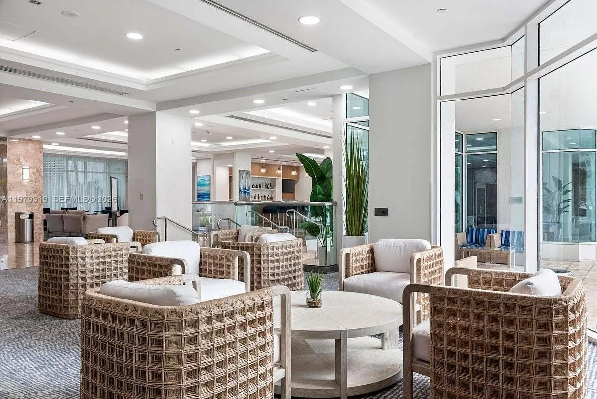 2670 E Sunrise Blvd # 615, Fort Lauderdale FL 33304