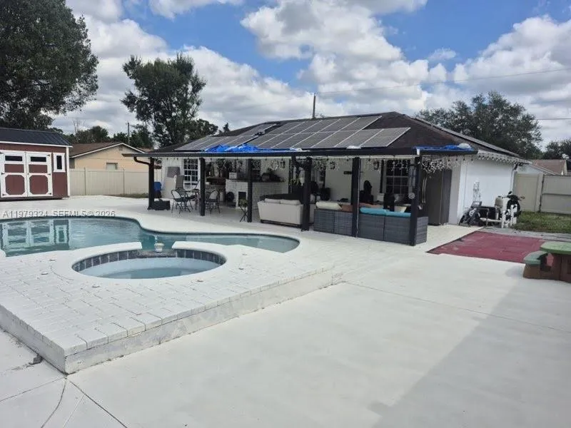8016 APACHE LN, Lakeland FL 33810