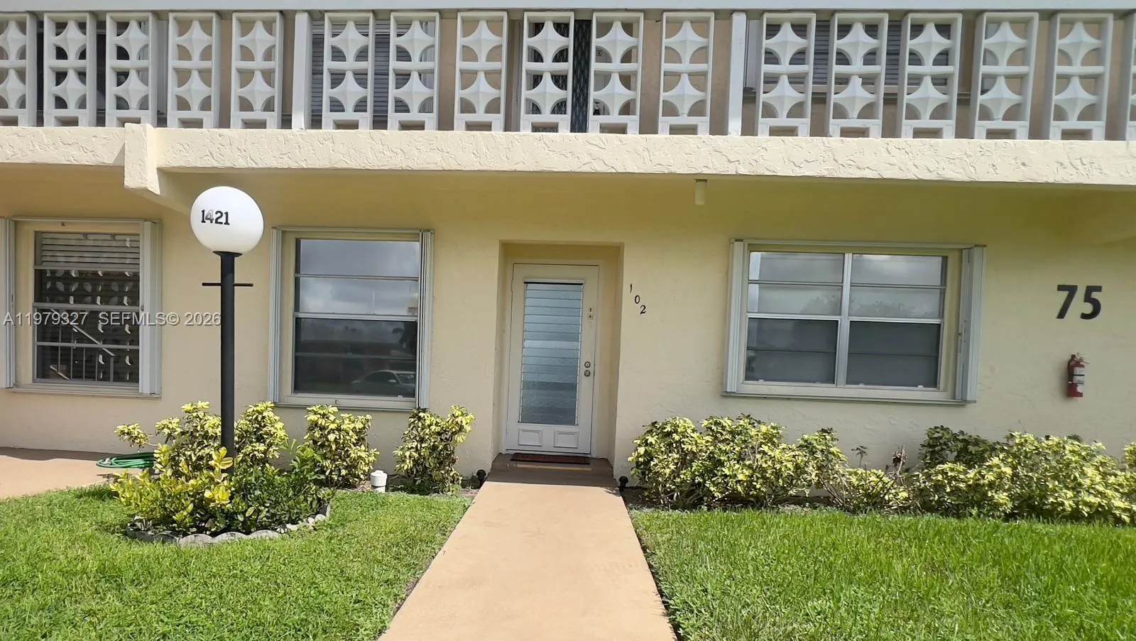 2 bedroom 2 bath for sale at 1421 NW 19th Ter # 102, Delray Beach FL 33445