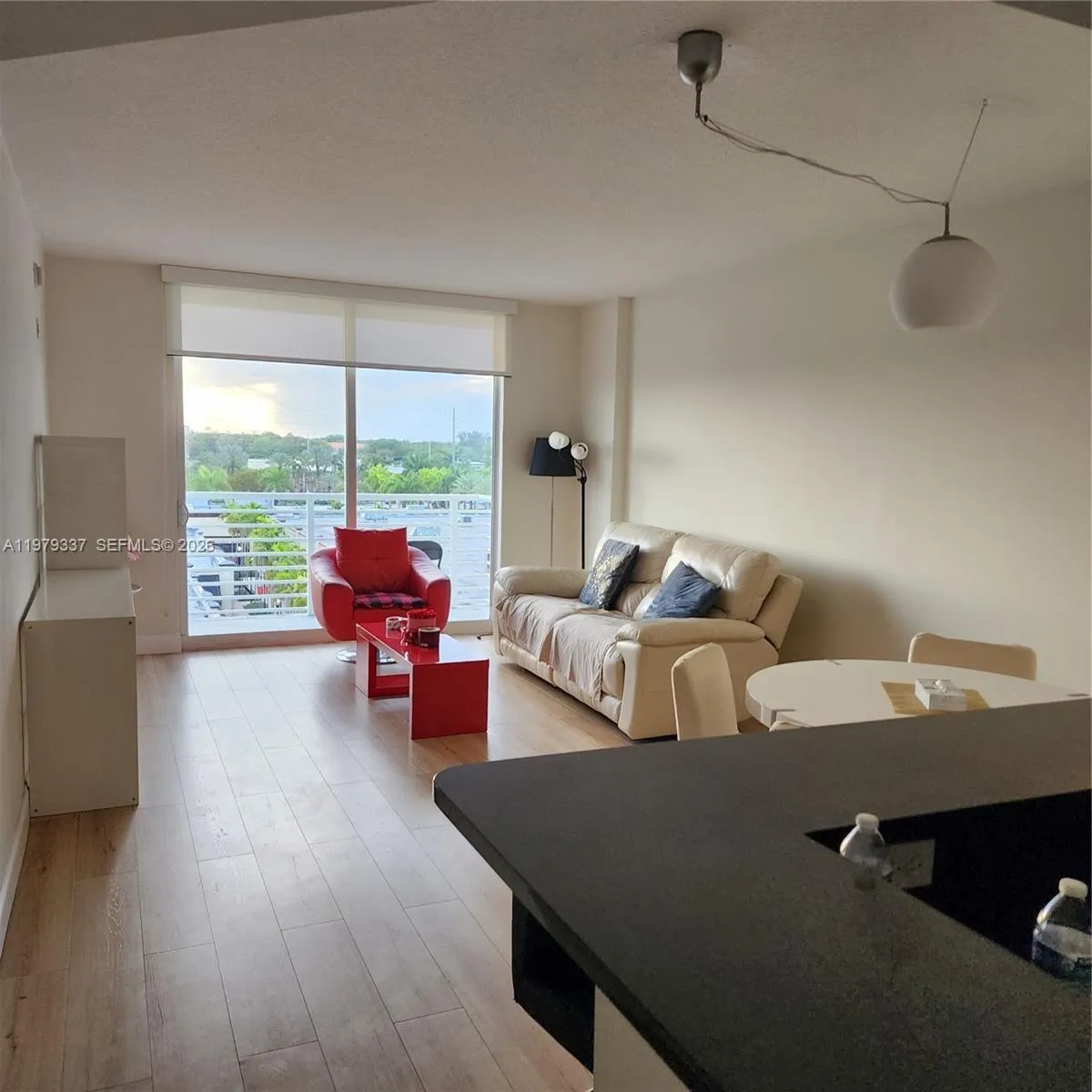 1 bedroom 1 bath for sale at 2775 NE 187th St # 510, Aventura FL 33180