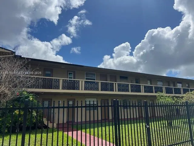 3901 SW 78th Ct # 219, Miami FL 33155