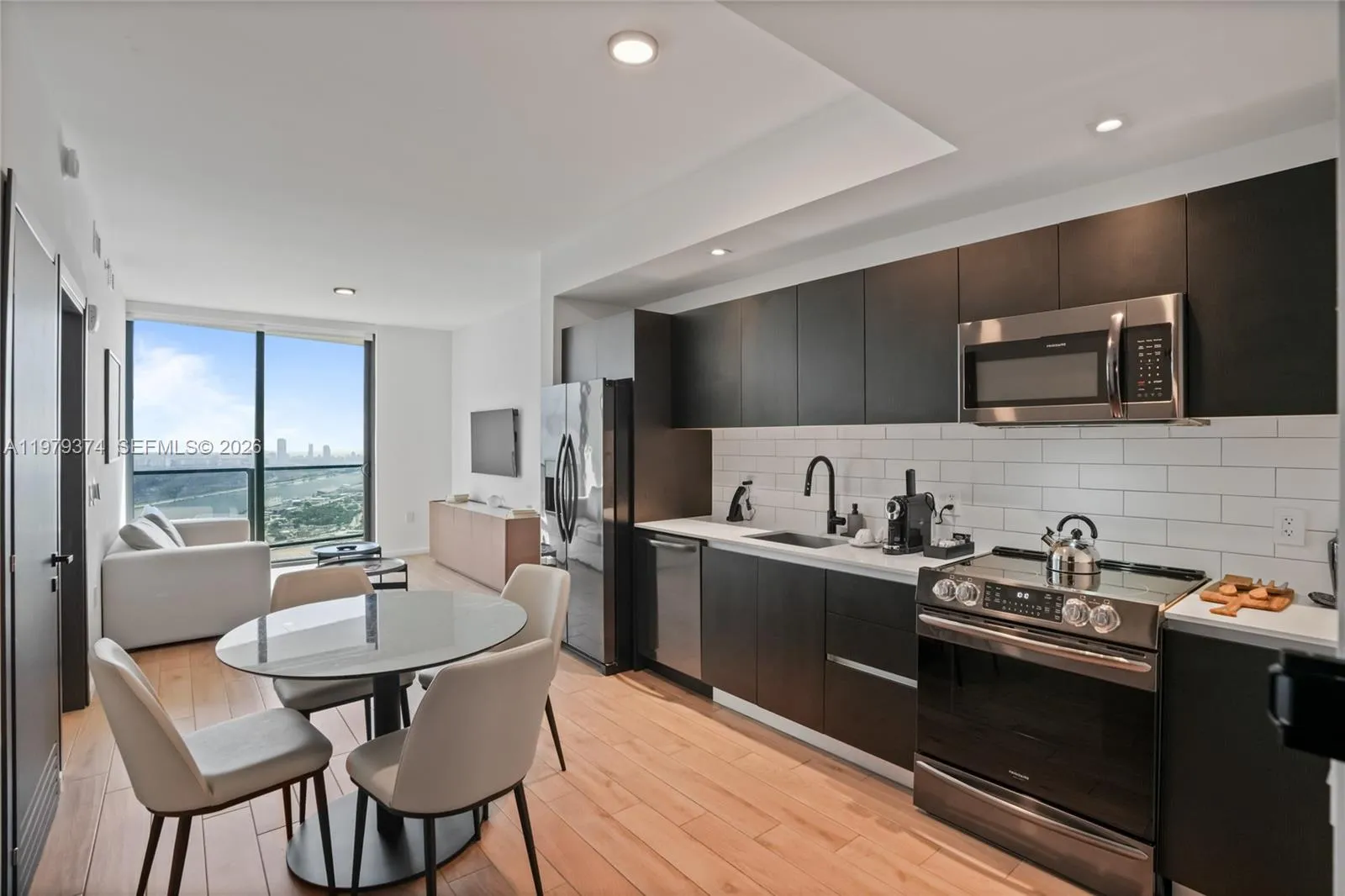 398 NE 5th St # 4410, Miami FL 33132