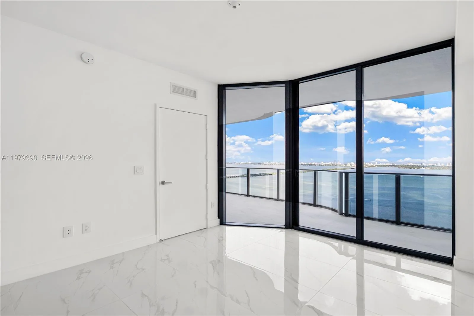 700 NE 24TH ST # 4102, Miami FL 33137