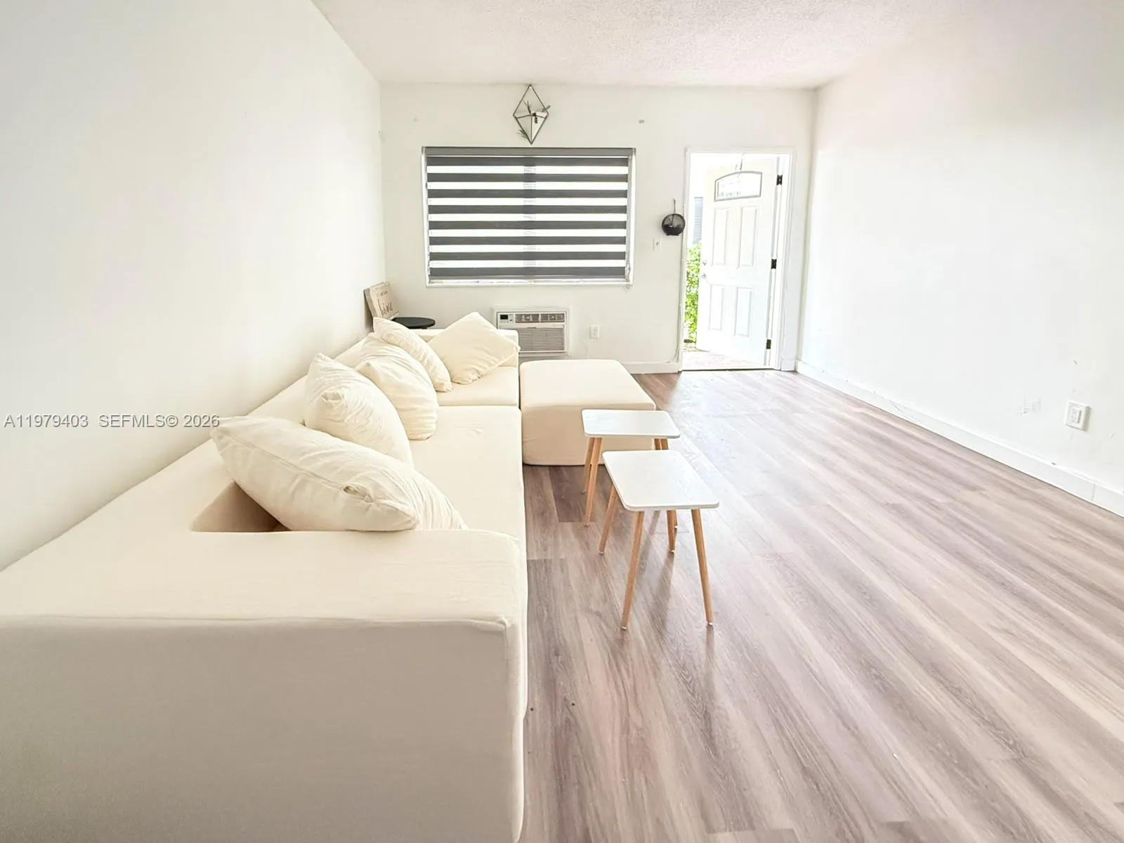 7720 Harding Ave # 3, Miami Beach FL 33141