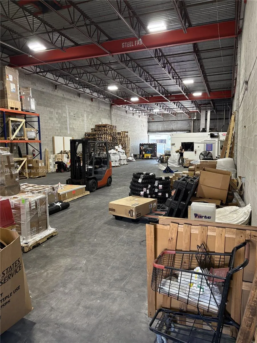7975 NW 21 Street, Doral FL 33122