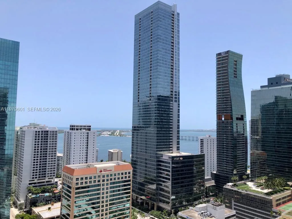 1 bedroom 1 bath for sale at 1300 S Miami Ave # 2704, Miami FL 33130