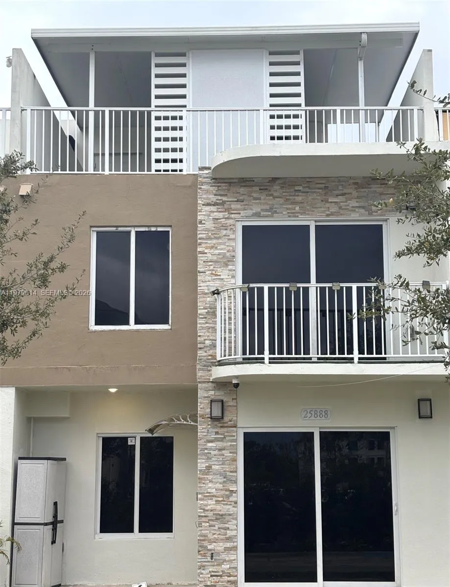 4 bedroom 3 bath for sale at 25888 SW 139TH PTH, Homestead FL 33032