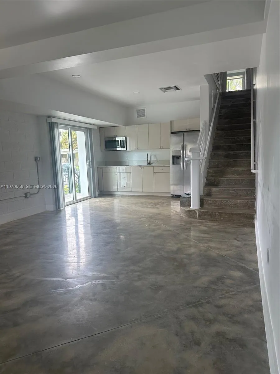 3300 NW 19th Ave # 2, Miami FL 33142