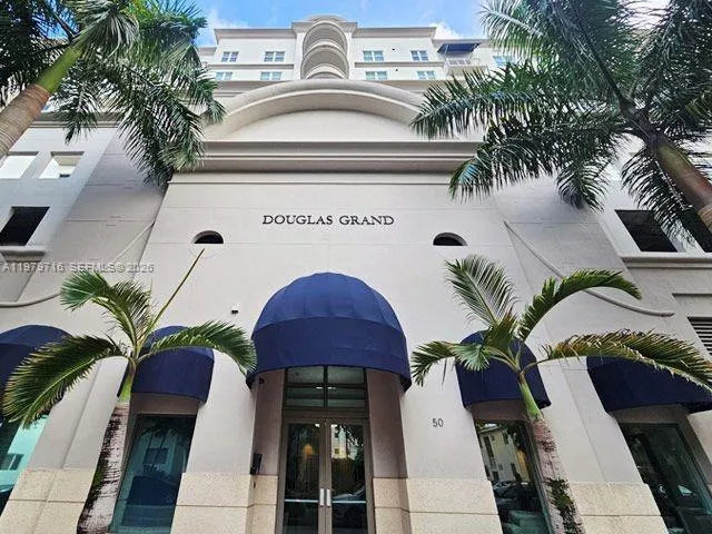 1 bedroom 1 bath for sale at 50 Menores Ave # 408, Coral Gables FL 33134
