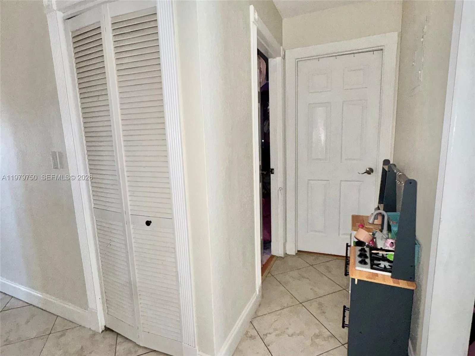 720 SW 81 Ter, North Lauderdale FL 33068