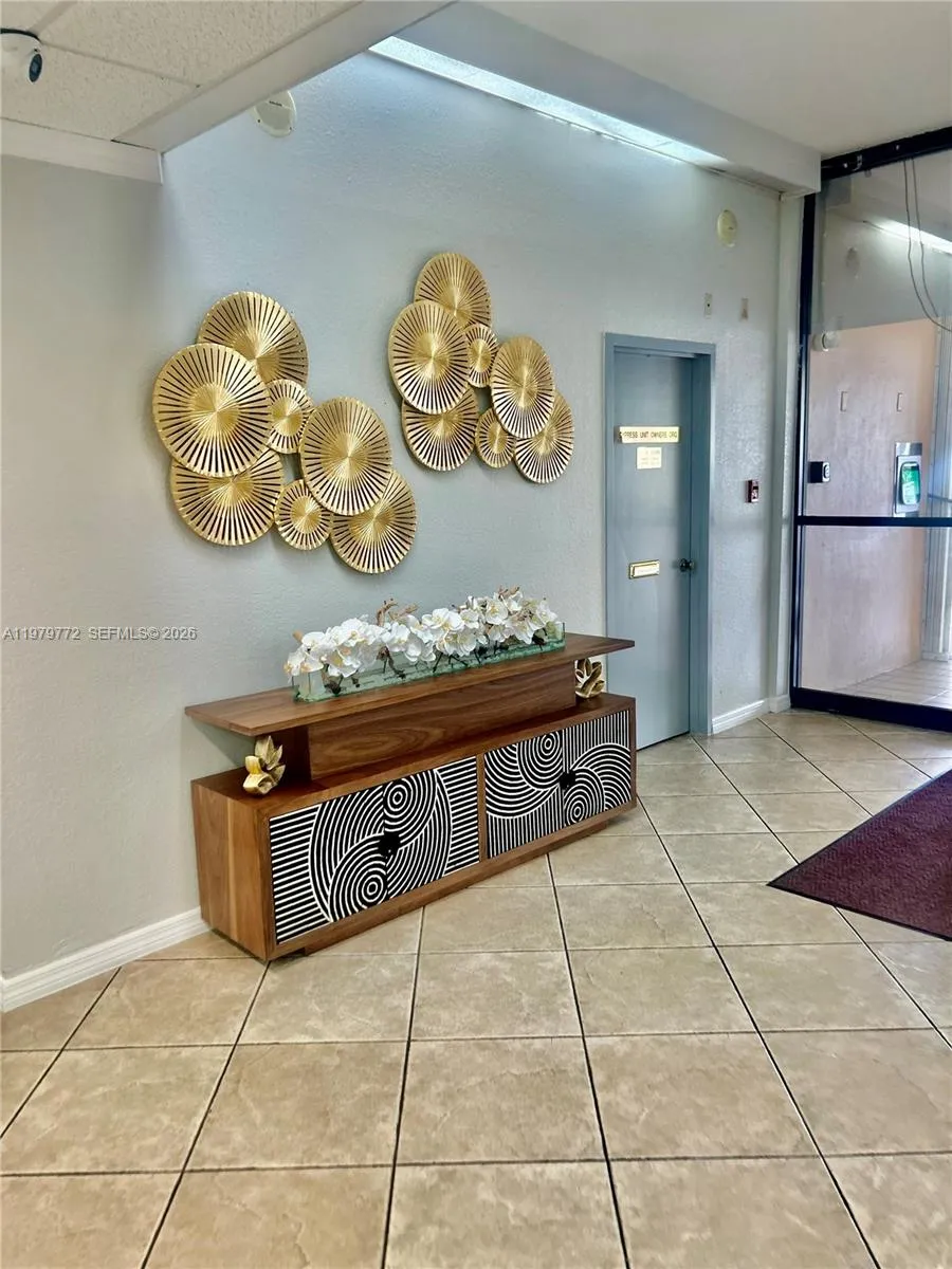 1200 Saint Charles Pl # 606, Pembroke Pines FL 33026
