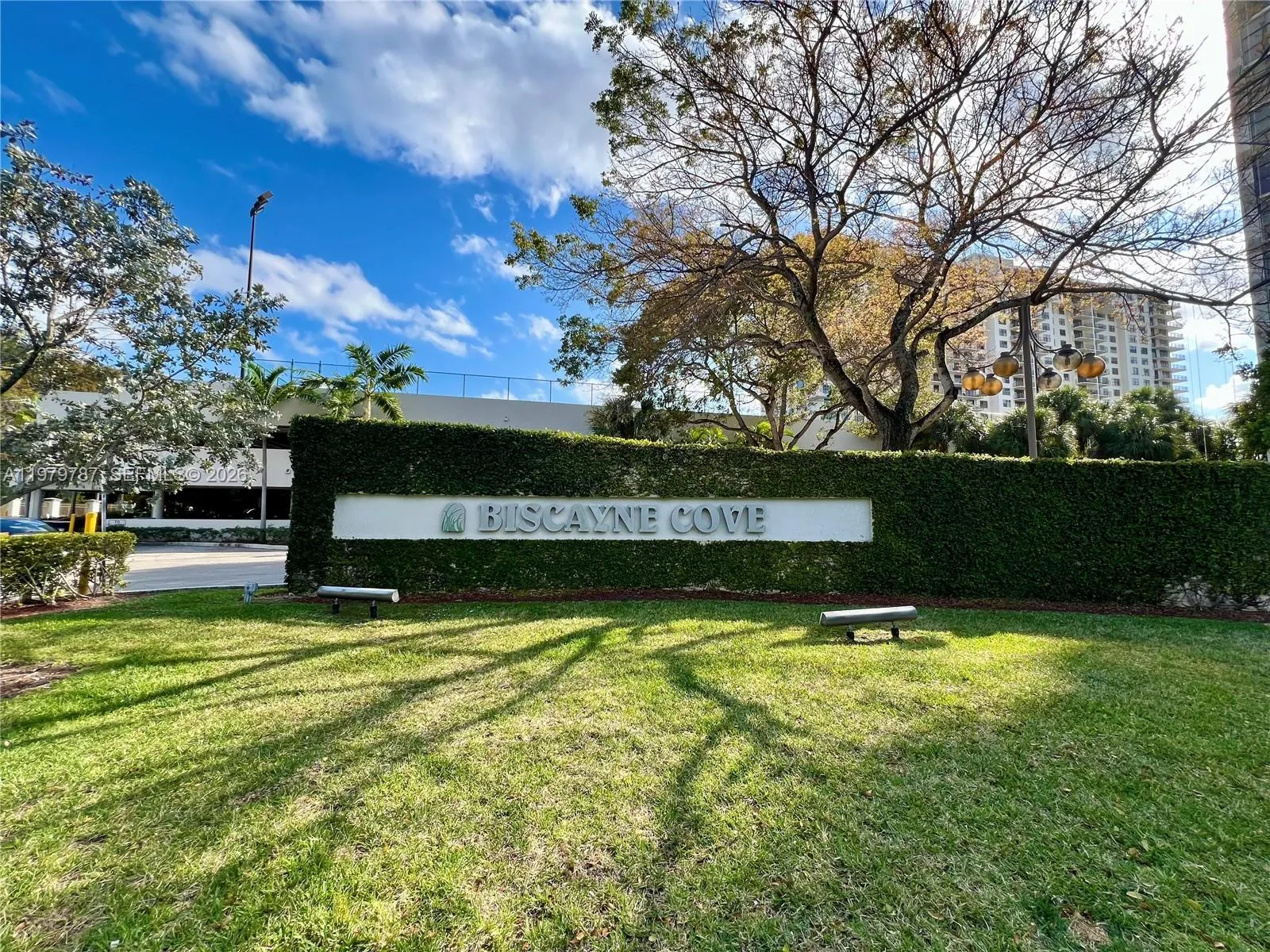 1 bedroom 1 bath for sale at 18151 NE 31st Ct # 103, Aventura FL 33160