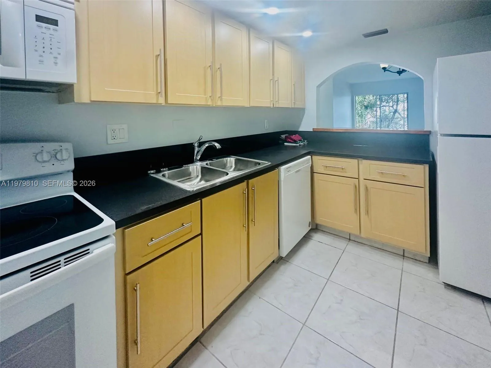 8101 SW 73rd Ave # 28, Miami FL 33143