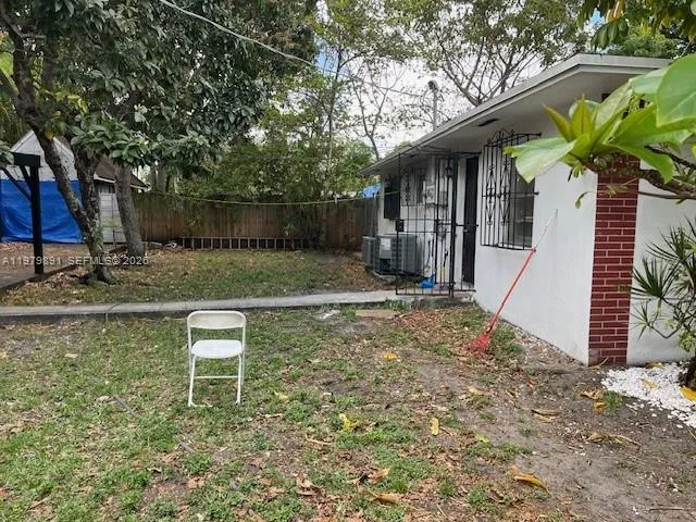 800 NW 29th Ter, Miami FL 33127