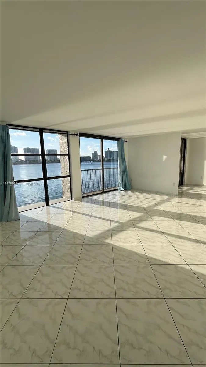 17500 N Bay Rd # S403, Sunny Isles Beach FL 33160